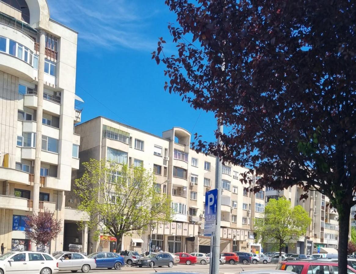 Garsoniera Craiova Centru Exterior foto